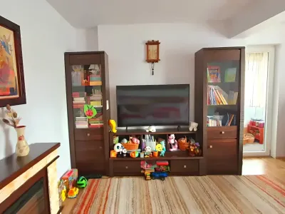 sufragerie cu tv apartament vanzare cumparare Sector 3 București